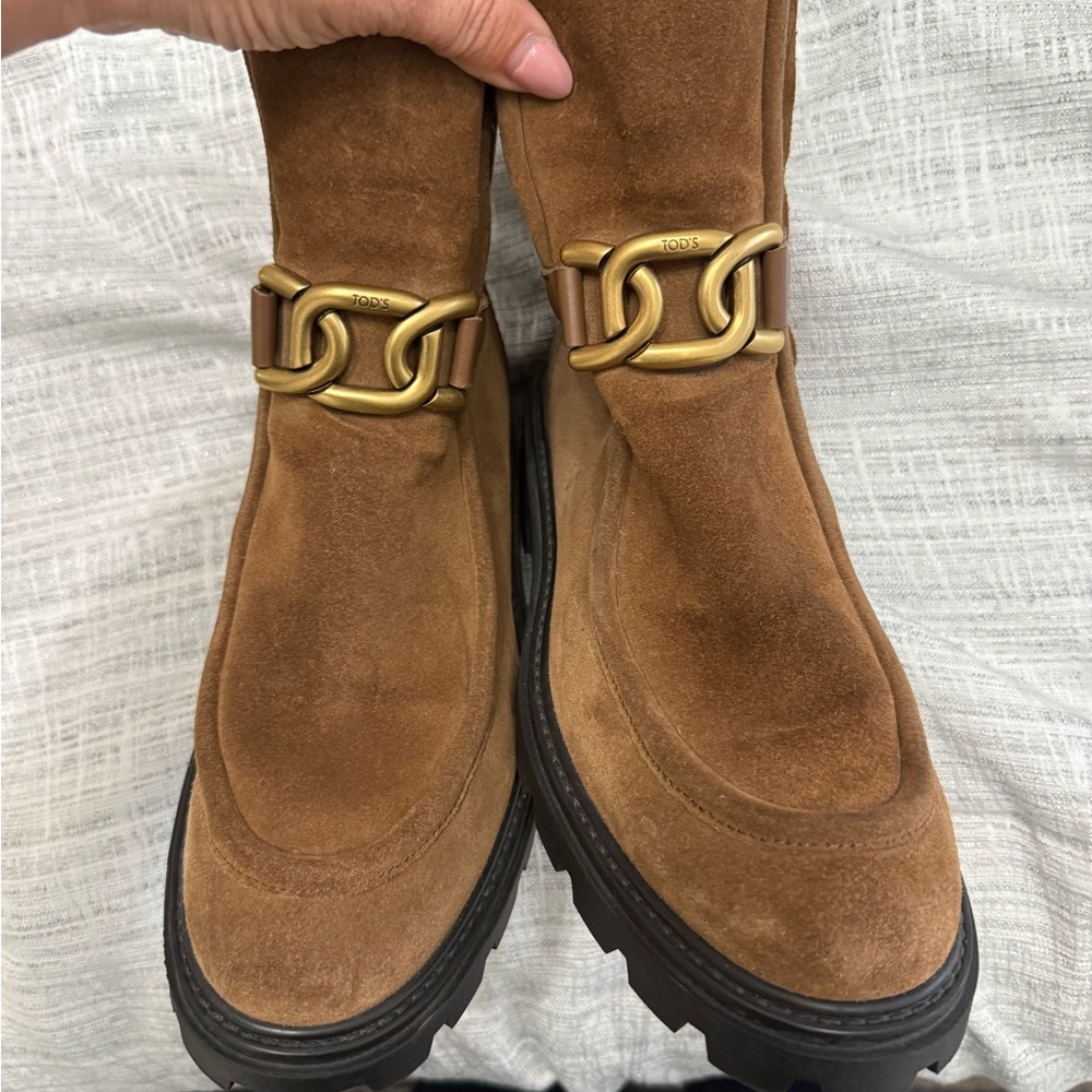 Tod's Tan Suede Boots with Gold Accent